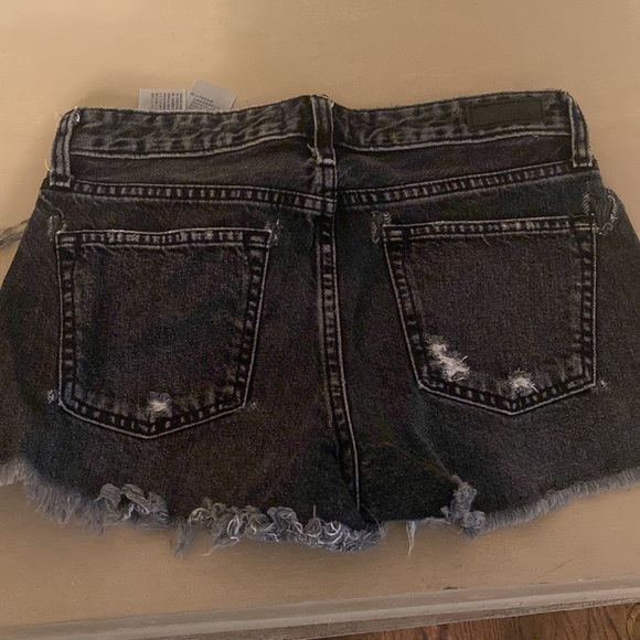 A&F distressed black denim shorts - Picture 2 of 3